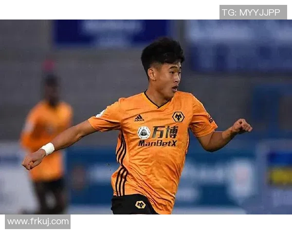 戴伟浚:从青涩球员到国家队中流砥柱的成长之路 戴伟浚:从青涩球员到国家队中流砥柱的成长之路