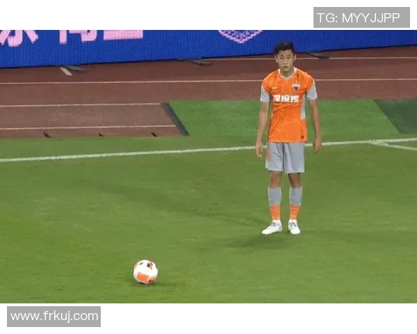 山东泰山戴伟浚展现出色球技引发媒体热议未来发展备受期待