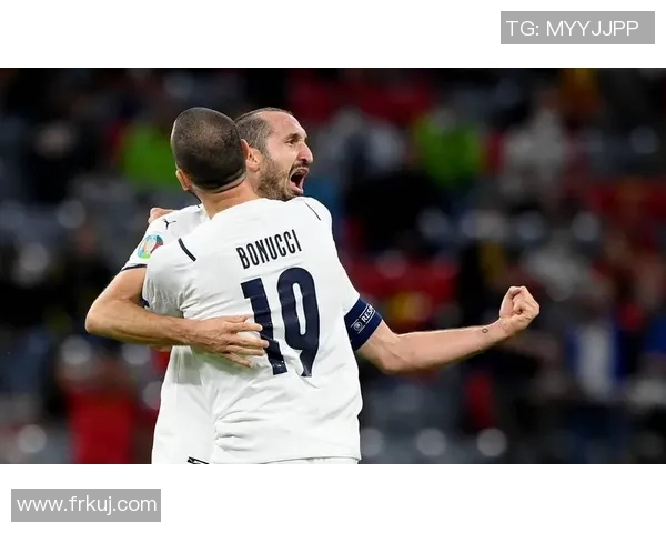 基耶利尼入选2021年意甲最佳阵容,蜷缩式防守力量得到认可 基耶利尼入选2021年意甲最佳阵容,蜷缩式防守力量得到认可