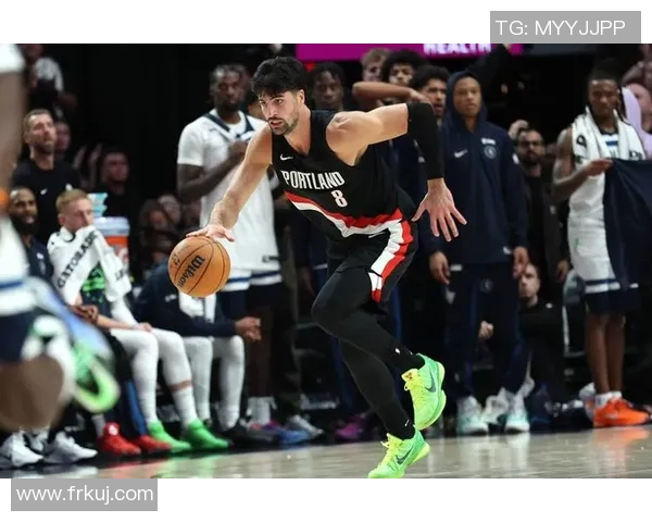 开拓者队战胜鹈鹕，球队状态回升备战下一场比赛