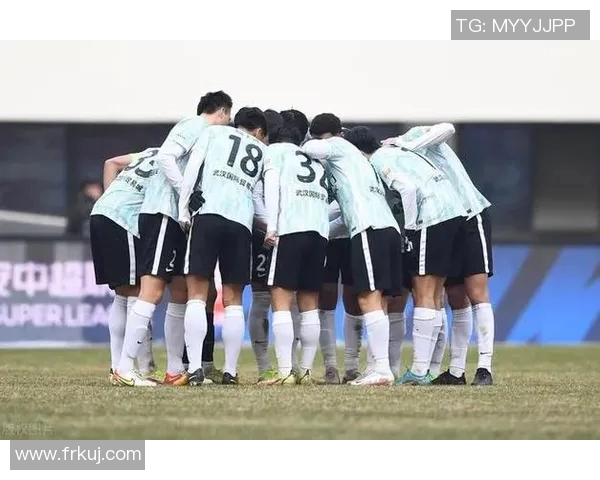 李铁接手失火中超榜尾球队气势大增新带领一方进军中超发挥火势